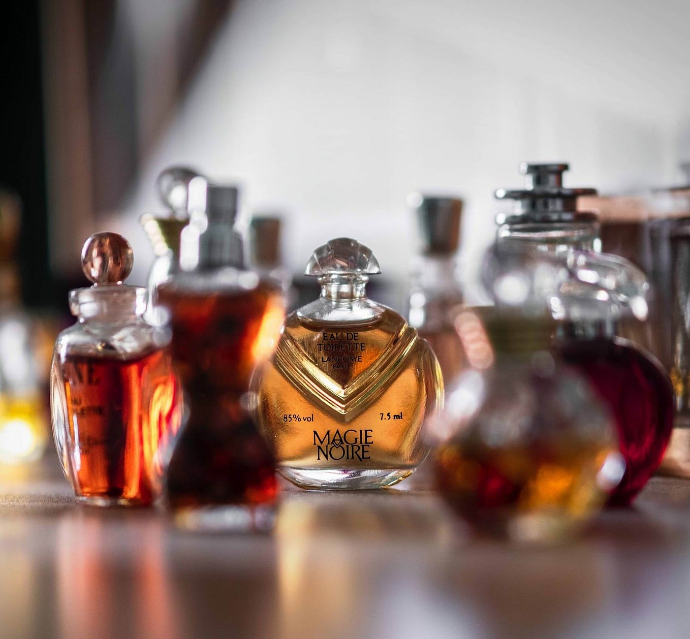 Read more about the article Exploring the Allure of Oud Perfume for Women